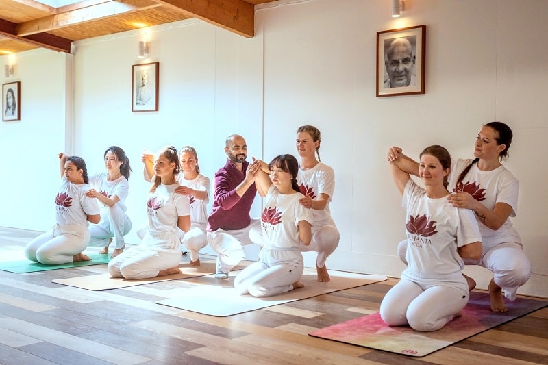 Scuola di yoga in India